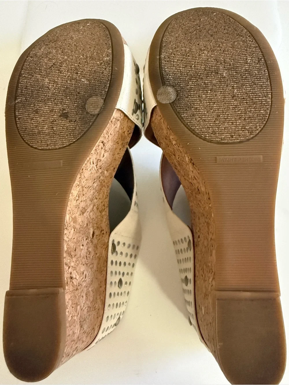 Lucky Brand | Miller Studded Cork Wedge Sandals | Ivory | 9.5‎